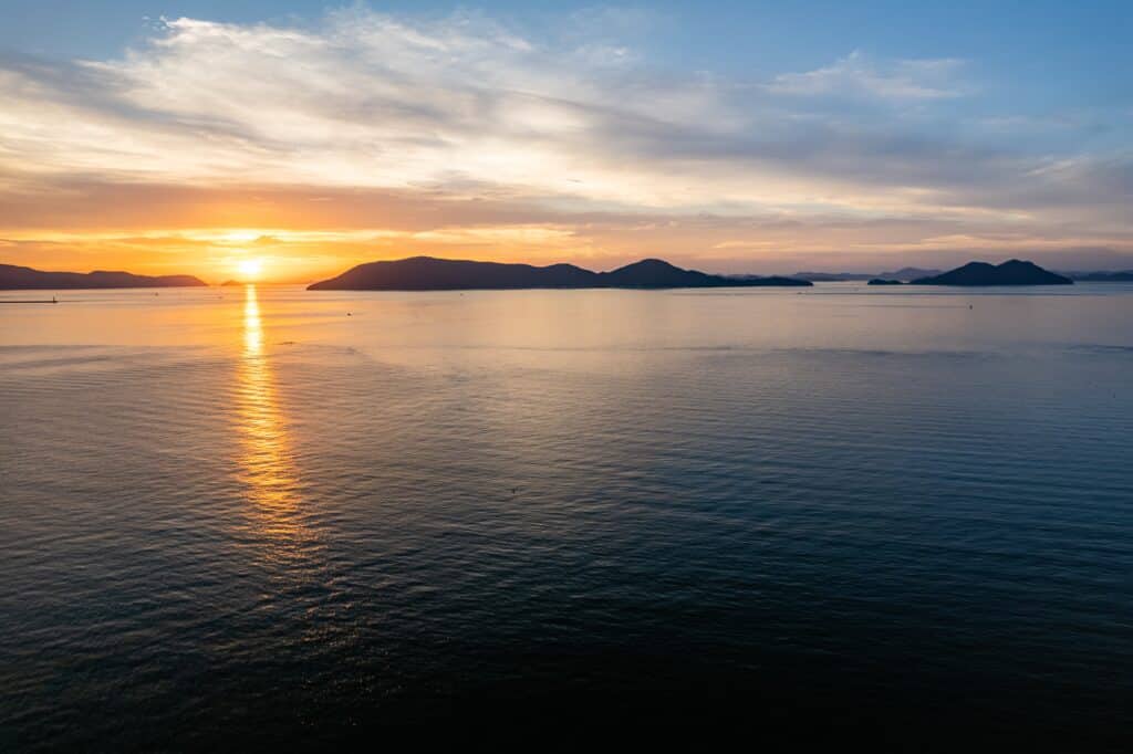 Tropical,Landscape,Of,Sea,Or,Ocean,And,Waves,At,Sunset